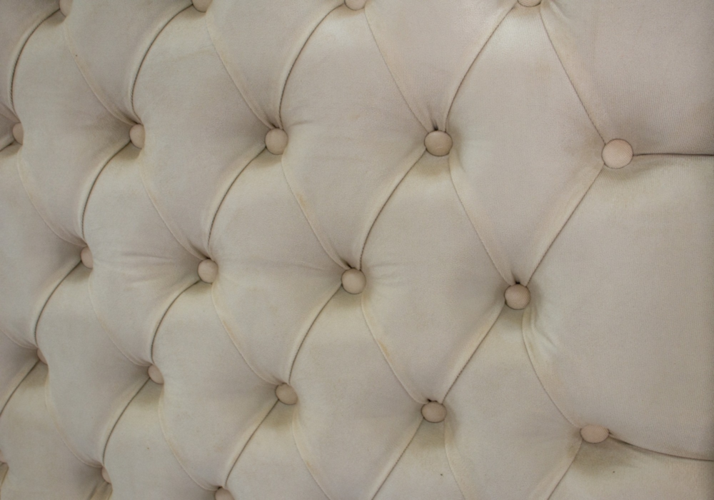Cama tapizada modelo PARIS + PIECERA color beige - Imagen 3